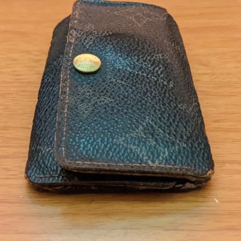 Louis Vuitton Monogram Key Holder/Wallet #1474💥PRICE DROP💥